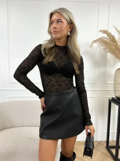 Amina top zwart