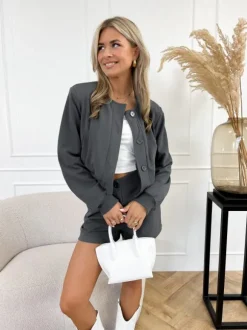 Amy short grijs