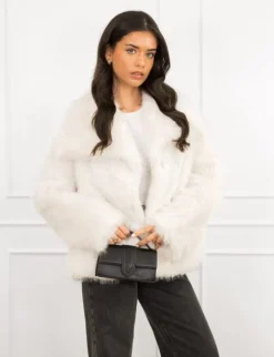 Chloe faux fur jas off white