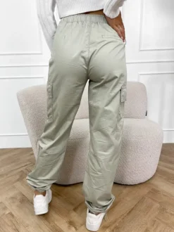 Ela parachute broek licht groen