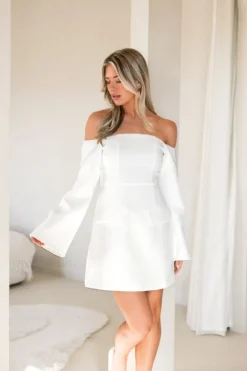 It girl dress wit