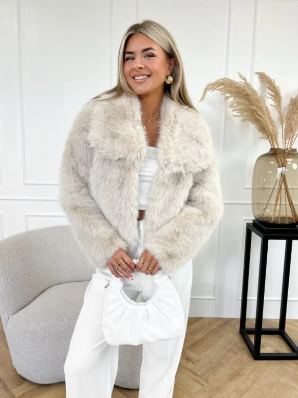 Jolein faux fur jas beige