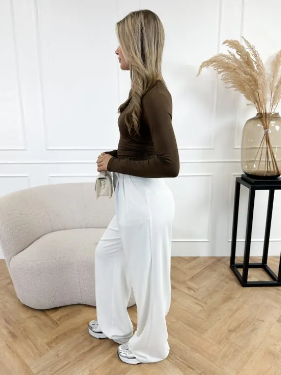Louna body bruin