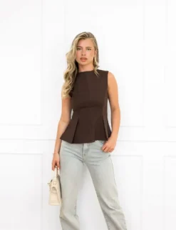 Melissa top bruin