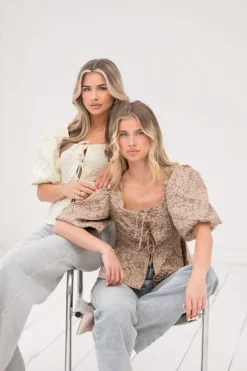 Norah top taupe