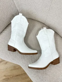 Sandy boots wit
